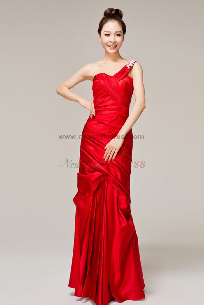 http://www.newstyledress.com/media/catalog/product/r/e/red_Satin_Ruched_One_Shoulder_Sheath_Unique_prom_dresses.jpg