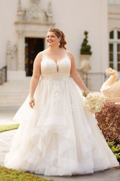 2023 V-neck Plus Size A-line Wedding Dresses, Glamorous Multilayer Bride Dresses Sweep Train bds-0043